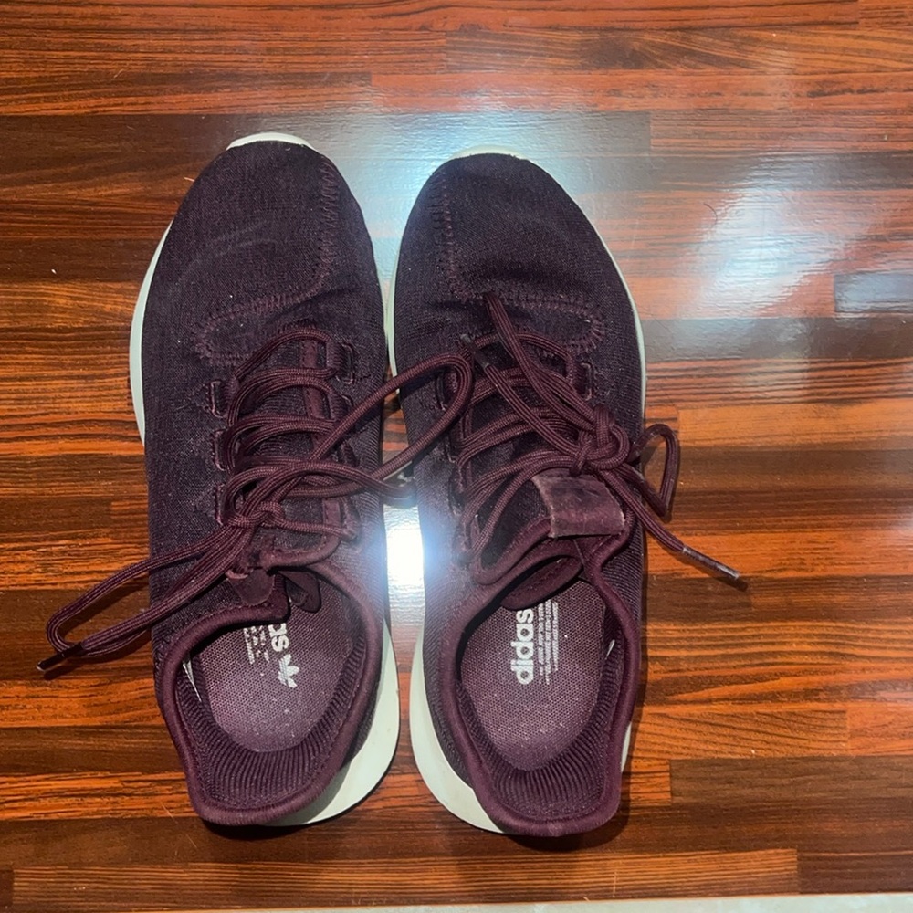 Adidas wine color shoes *small tear showed on the third picture*